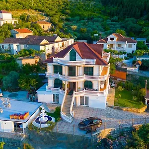 Hotel Sela