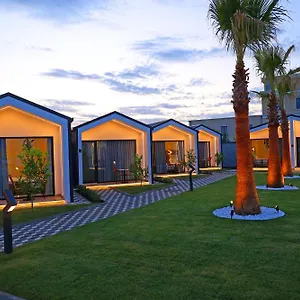 **** Hotel Palma Airport Albania